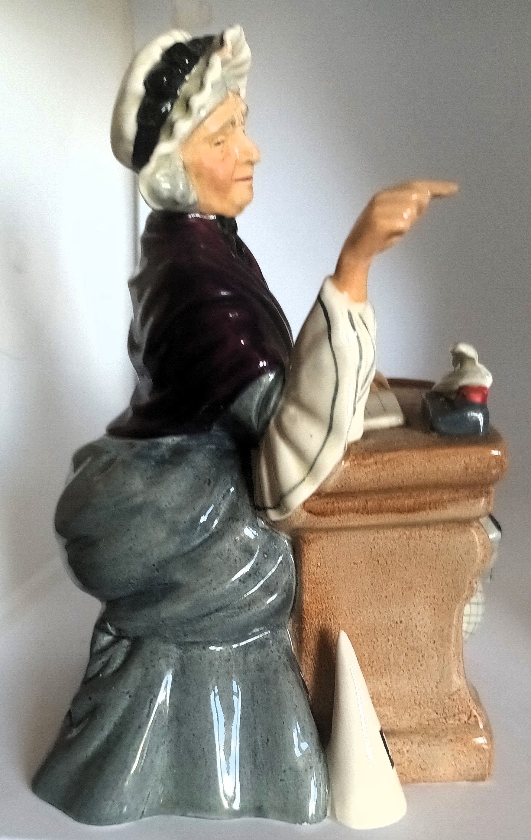 Royal Doulton English Porcelain Figurine ~ "Schoolmarm" ~ HN 2223 - Image 4
